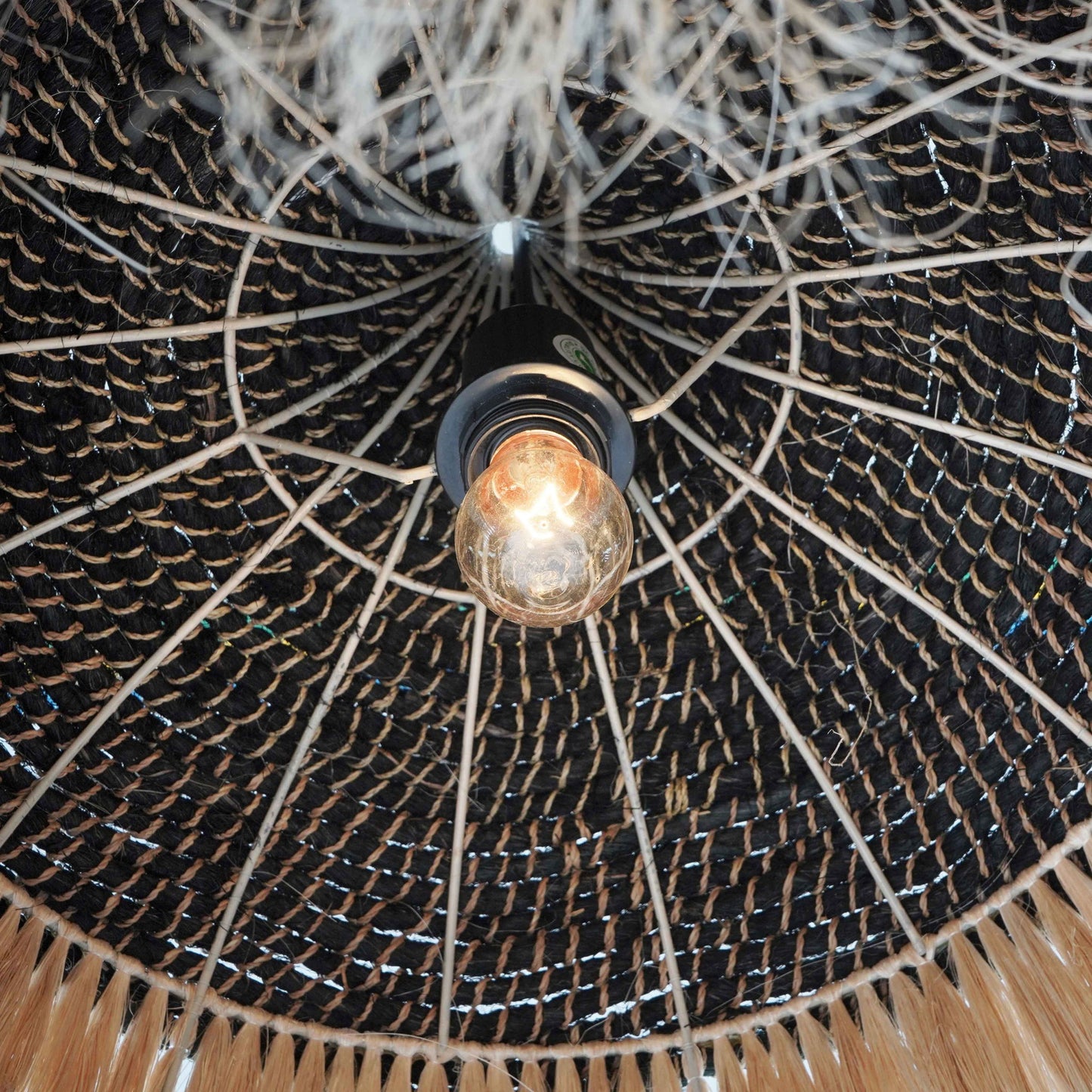 Sula - Upcycled Abaca Pendant Lamp - Natural / Black
