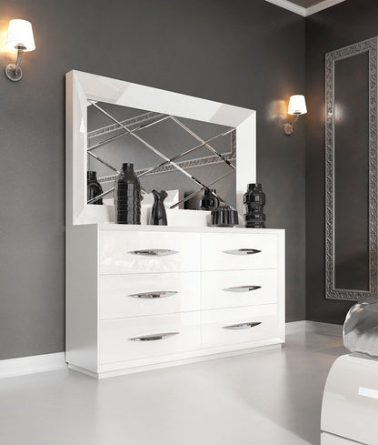 Carmen - Dresser