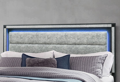 Soleil - 5 Piece King Bedroom Set With Cooler And Speaker - Charcoal