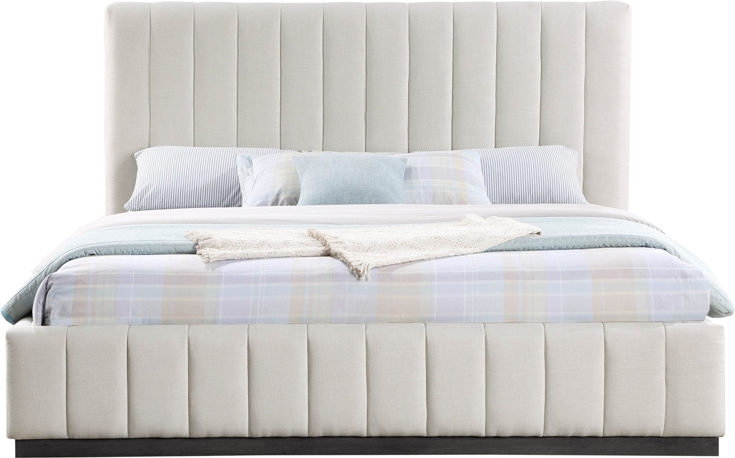 Lucia - Bed