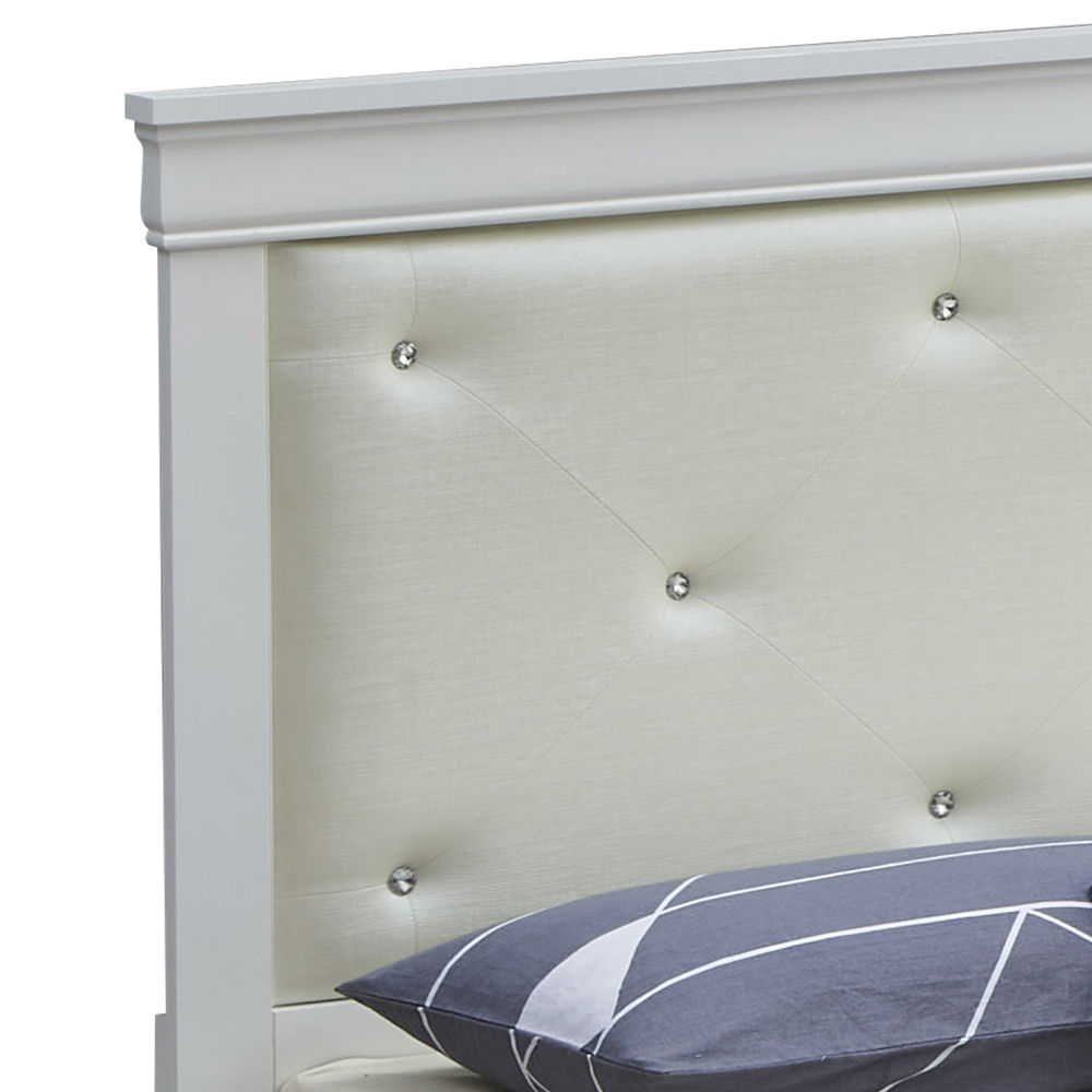 Glory Furniture - Lorana - Upholstered Bed